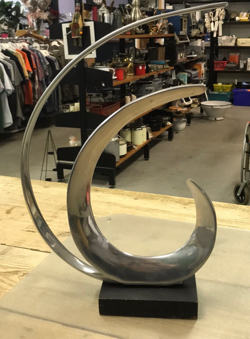 Sculptuur aluminium, Ophalen