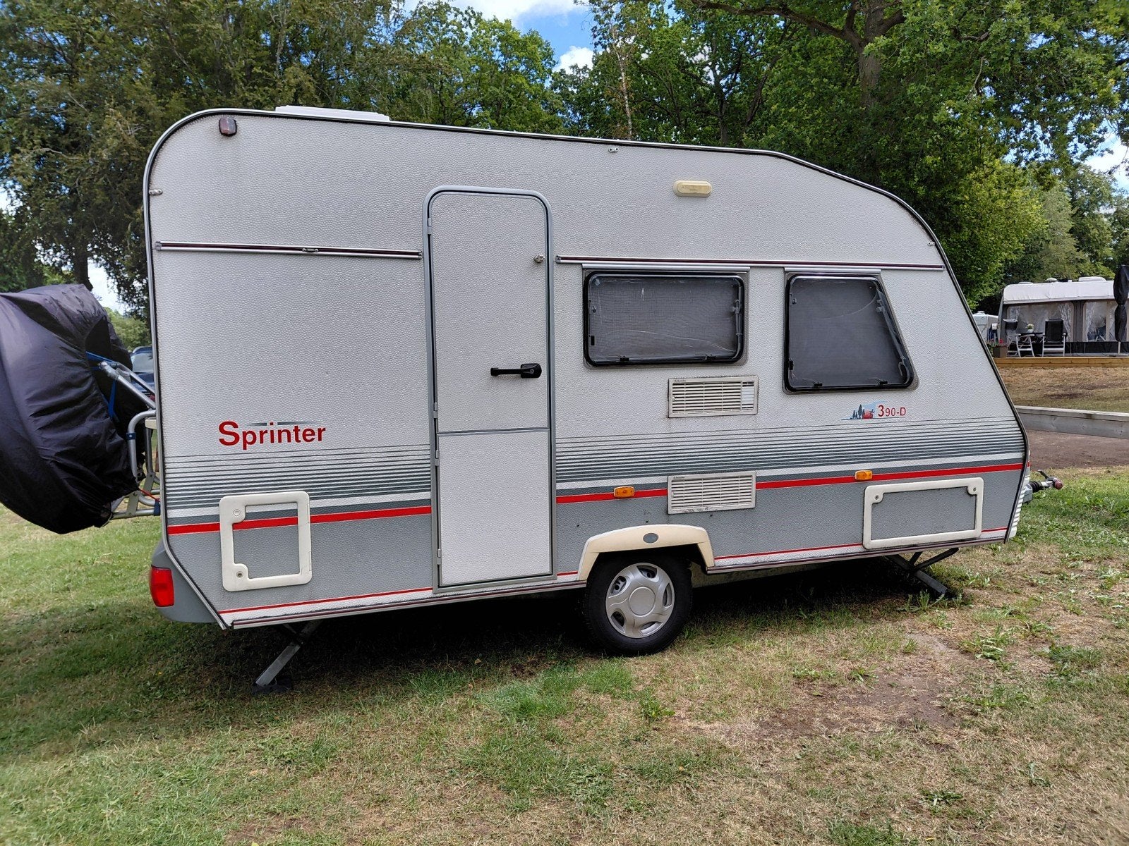 Beyerland caravan met voortent, Caravans en Kamperen, Vast bed, Treinzit, 750 - 1000 kg, Particulier