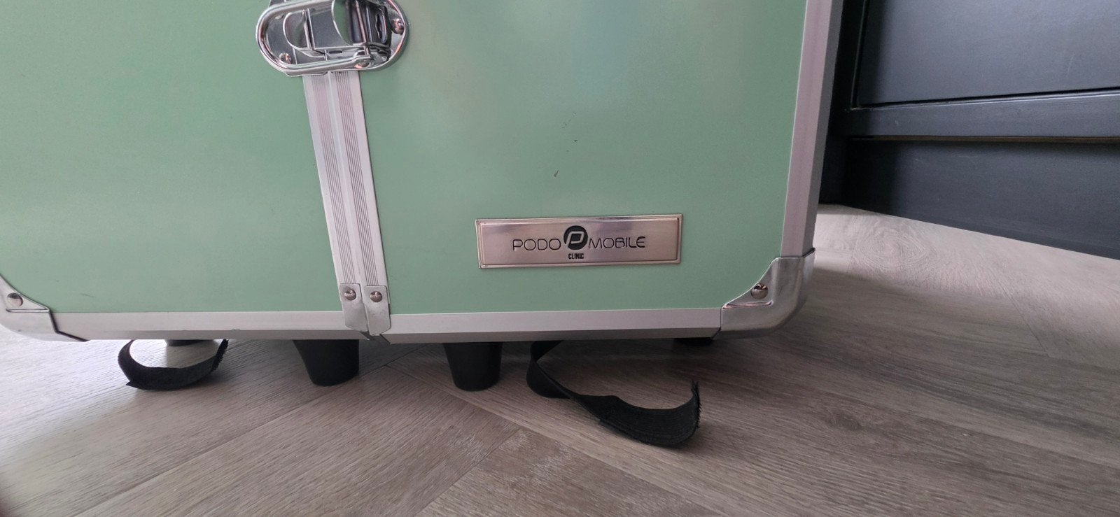 Podo Mobile Line Koffer - Groen/Zilver, Gebruikt, Ophalen of Verzenden, Met slot, Hardcase