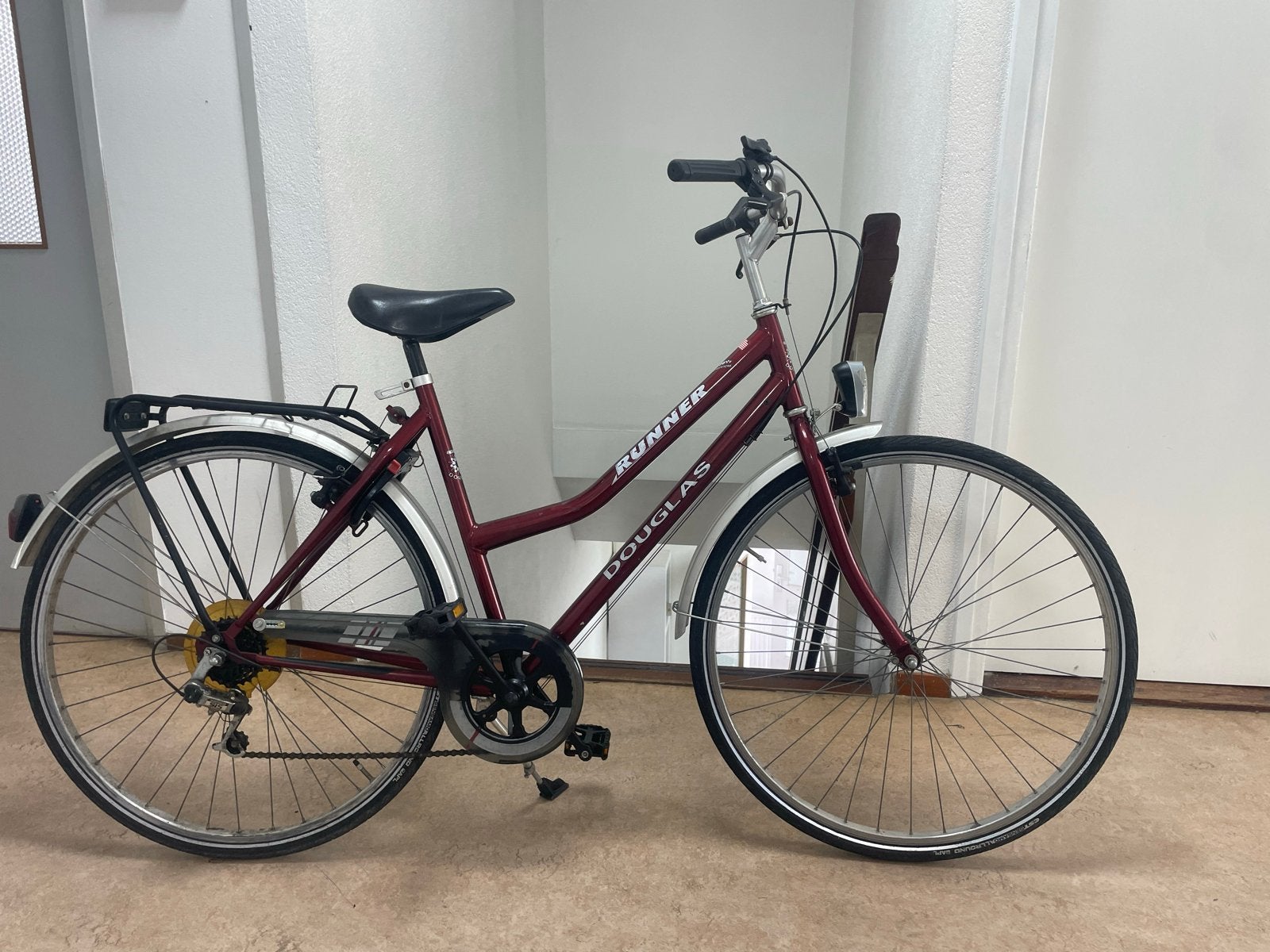 Dames fiets, Ophalen