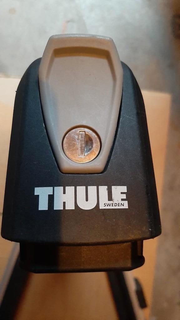 Te huur: Thule SnowPack M – Ski- & Snowboarddrager, Auto diversen, Dakdragers, Ophalen of Verzenden, Nieuw