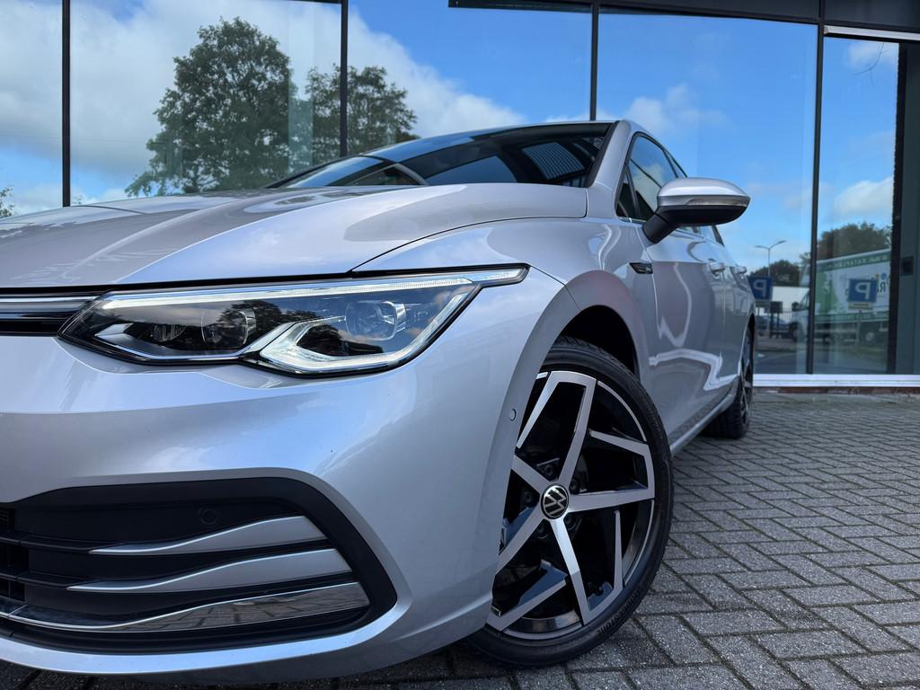 Volkswagen GOLF 1.5 eTSI Style - Automaat - Virt.Cockpit - W, Stof, 4 cilinders, 150 pk, Automatische klimaatregeling