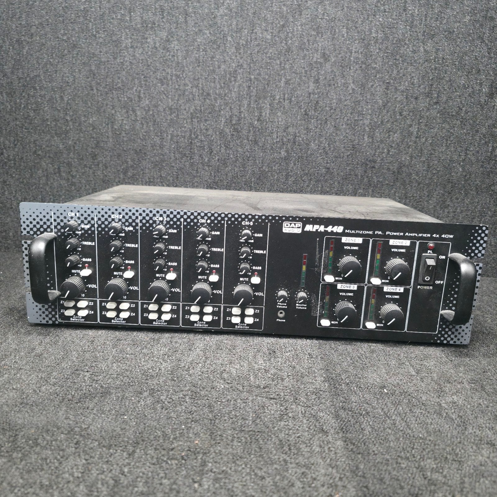 DAP MPA-440 4 zone versterker



DAP MPA 440
MULTIZONE PA VE