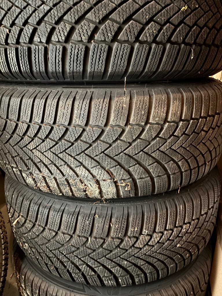 BMW 5 serie winterbanden op velg, Auto-onderdelen, Banden en Velgen, Ophalen, Gebruikt, Banden en Velgen, 17 inch