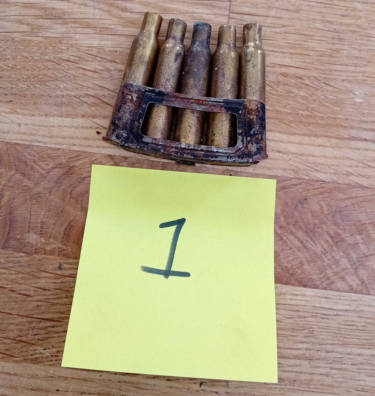 Originele Nederlandse M.95 Mannlicher Laderclip 5 huls leeg!, Ophalen of Verzenden, Nederland, Hulzen of Bodemvondsten