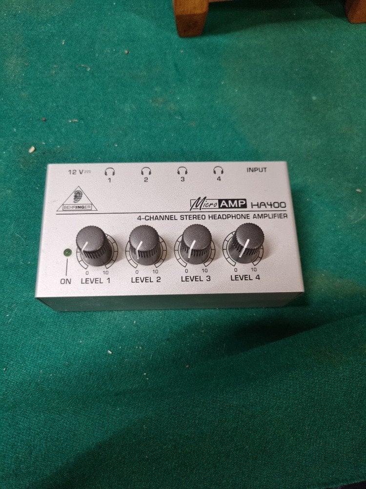 hoofdtelefoonversterker 4 kanaals behringer ha400, Ophalen of Verzenden, 'T Olde Gre-j, Info@toldegrej.nl, Endepoelstraat 20f Didam