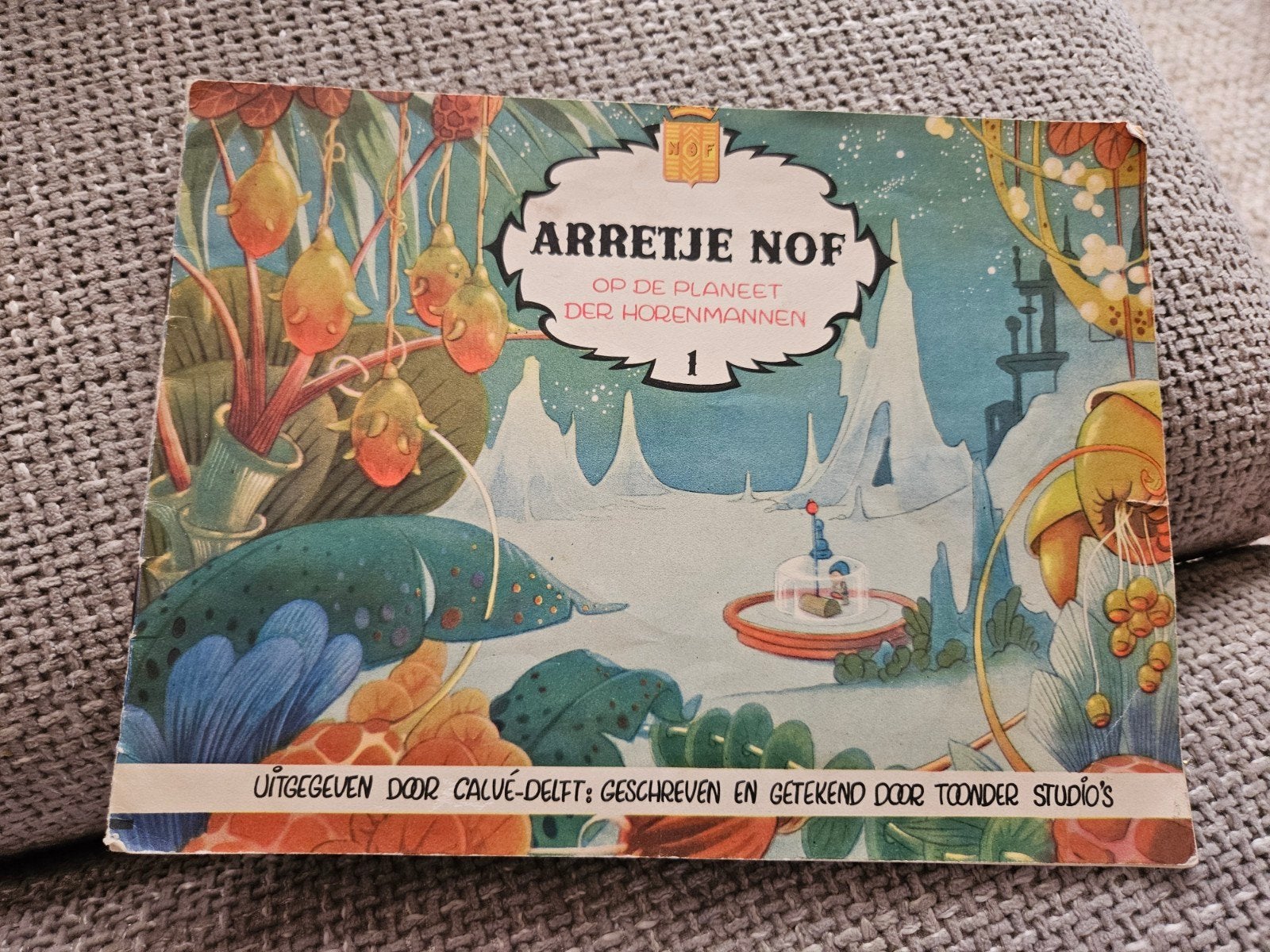 Arretje Nof op de Planeet der Horenmannen - Deel 1, Boeken, Ophalen of Verzenden