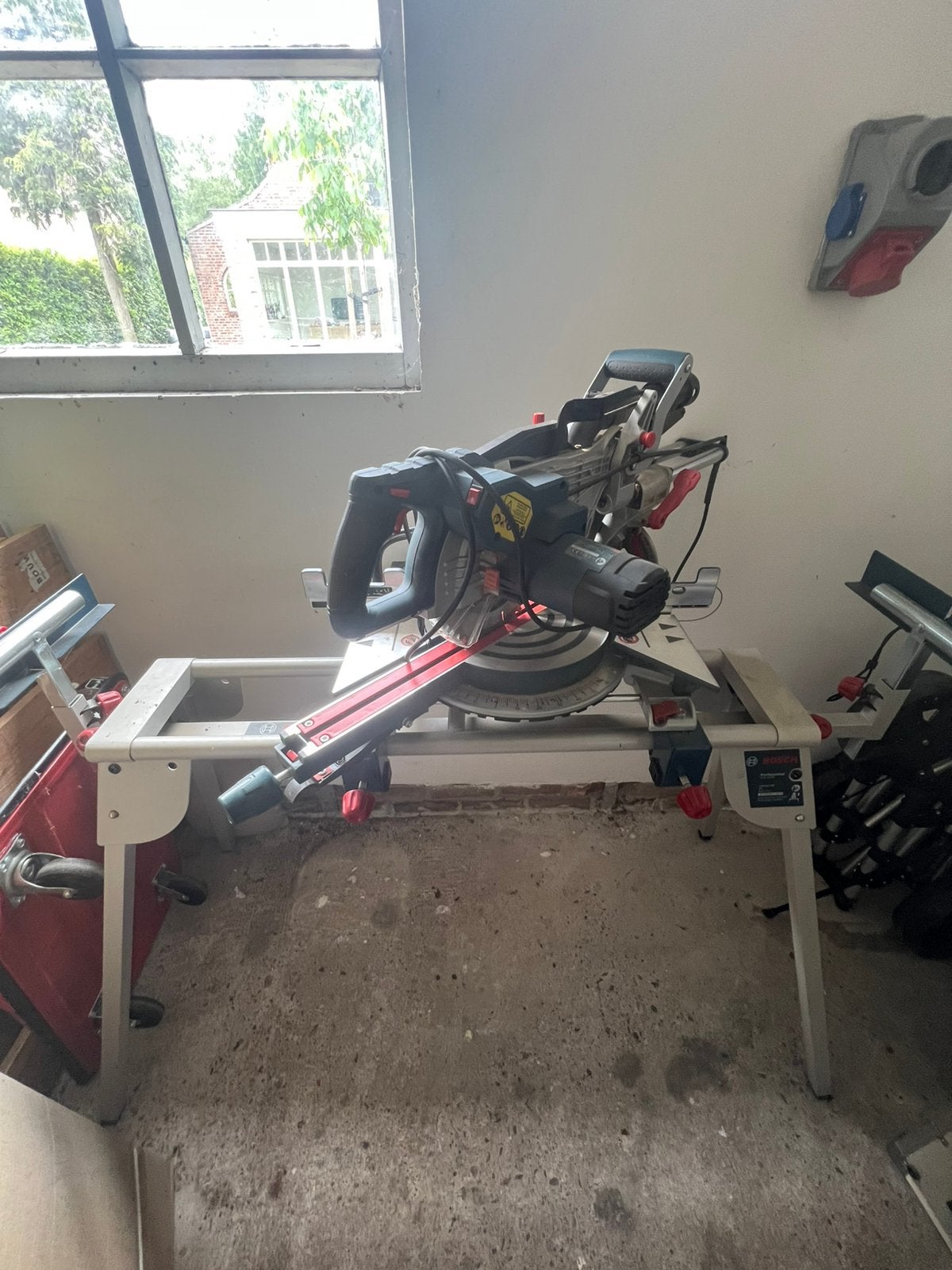 Bosch Paneelzaag + GTA 2600 Onderstel zgan, Doe-het-zelf en Verbouw, Gereedschap | Zaagmachines, Ophalen, Zo goed als nieuw, 1200 watt of meer