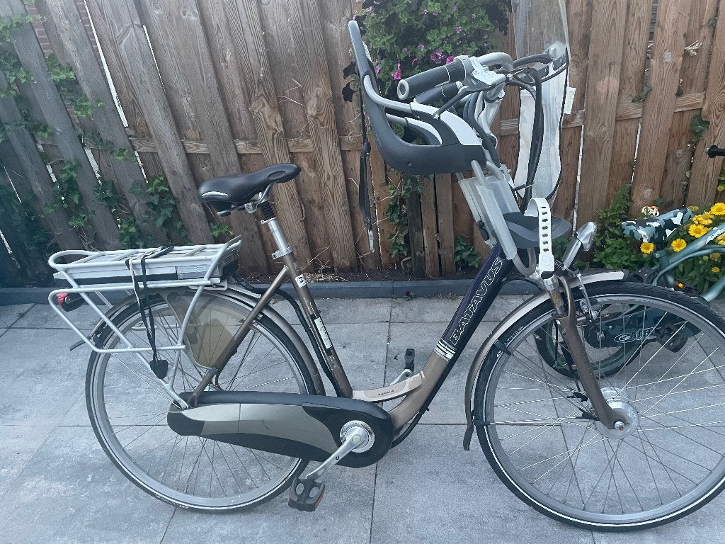 Defecte elektrische batavus fiets, Ophalen, Gebruikt, Minder dan 30 km per accu, Batavus
