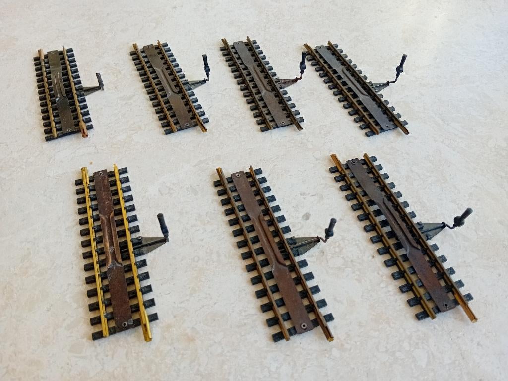 H0#420 Fleischmann 6011 ~ 1700/2-a Hand ontkoppelrail., Hobby en Vrije tijd, Modeltreinen | H0, Gebruikt, Gelijkstroom, Fleischmann