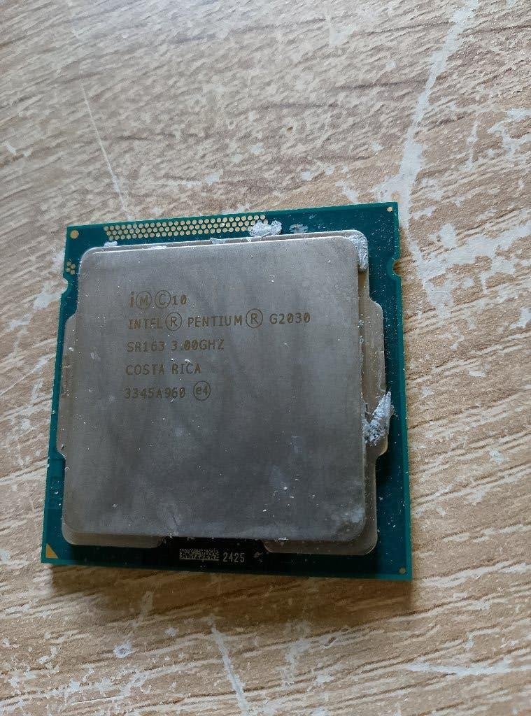Intel Pentium G2030, Computers en Software, Processors, Gebruikt, 2-core, 3 tot 4 Ghz, Ophalen of Verzenden