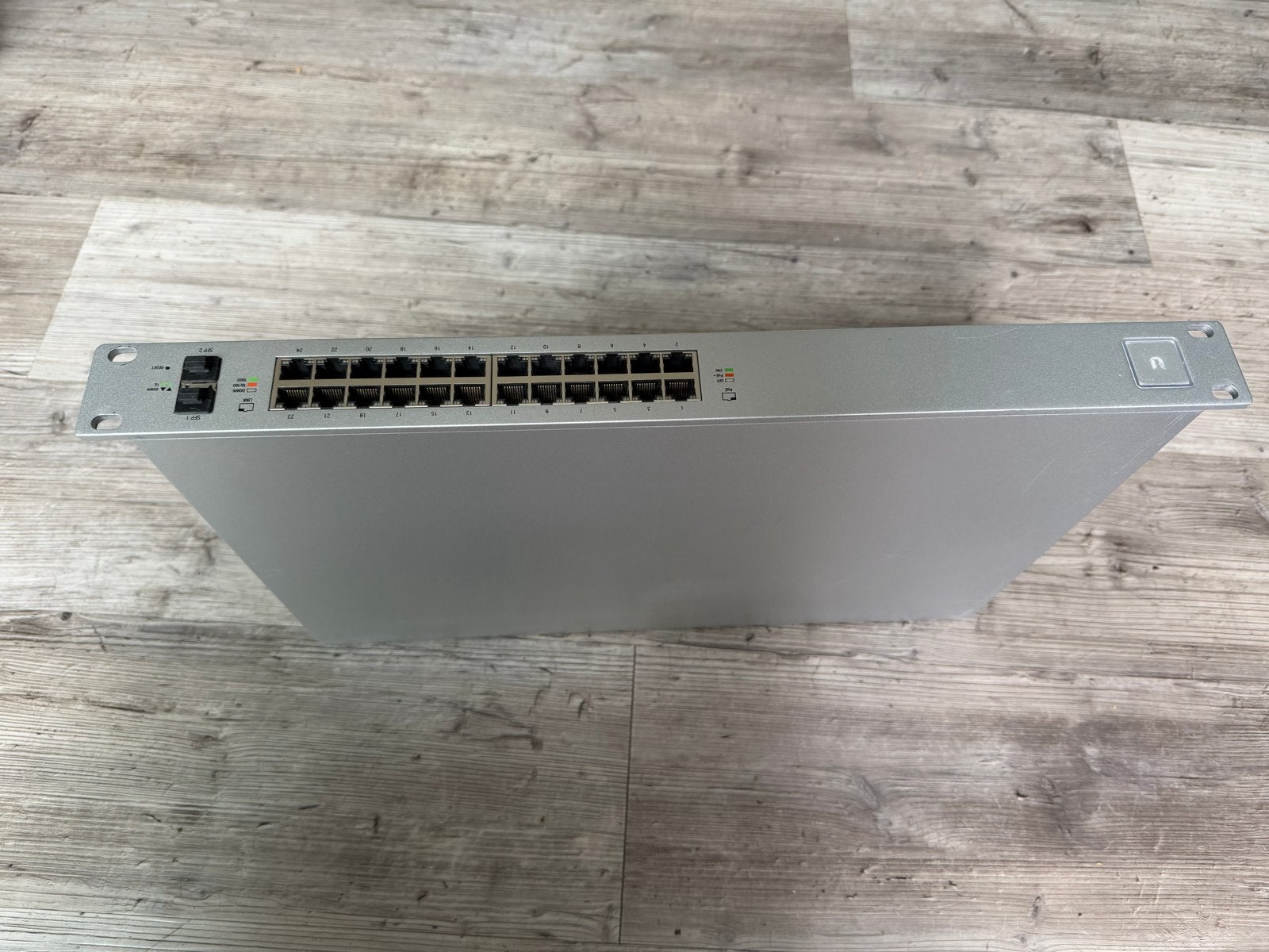 Unifi Switch 24 PoE (250W) - US-24-250W, Ophalen of Verzenden, Zo goed als nieuw