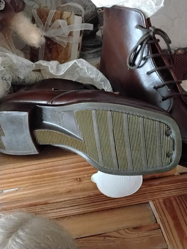 Oude lederen kinderschoenen, Ophalen of Verzenden
