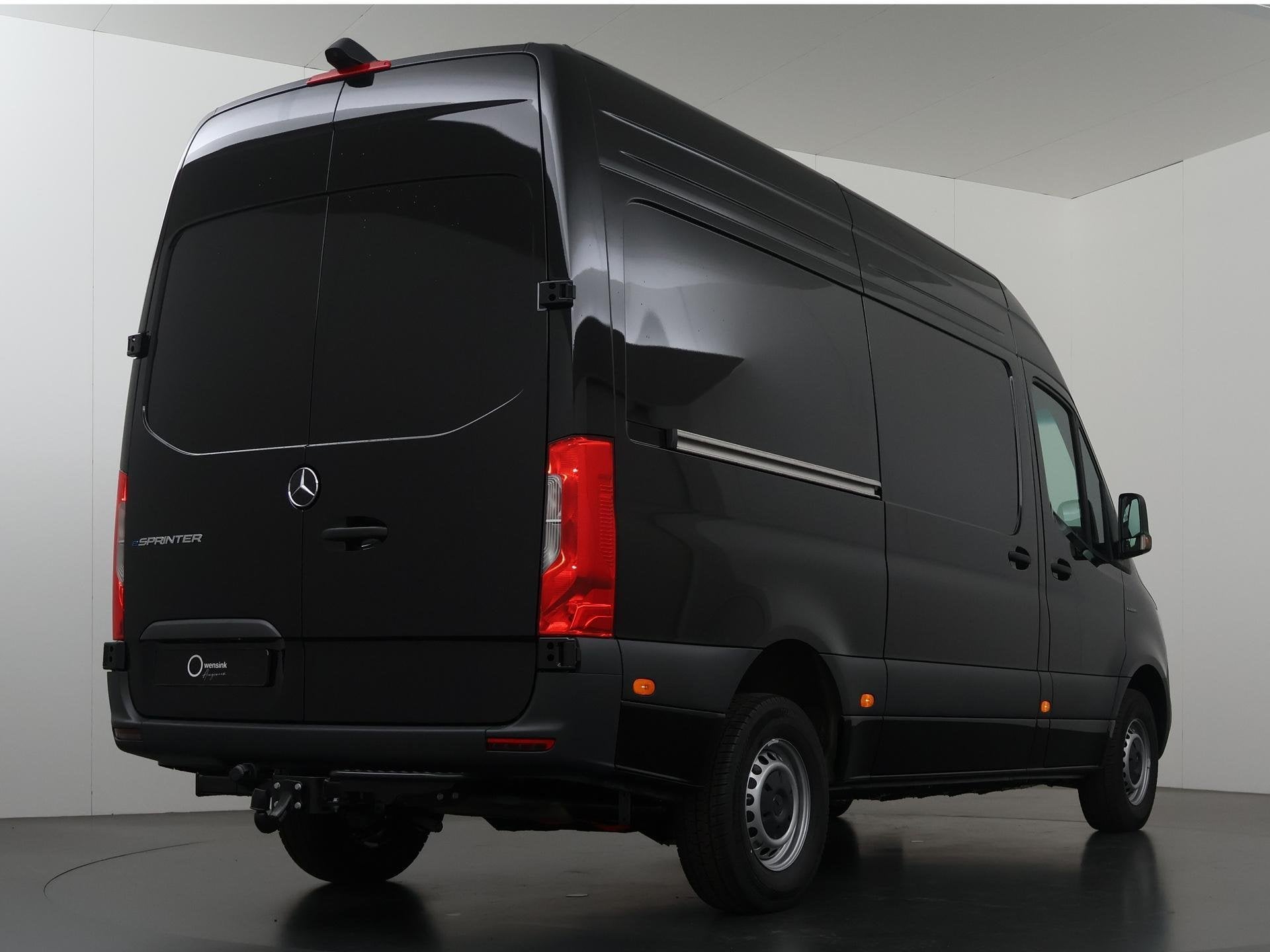 Mercedes-Benz eSprinter 414 GB L2 H2 PRO | 81 kWh | 4250 GVW, Auto's, 81 kWh, Zwart, Zwart, Mercedes-Benz
