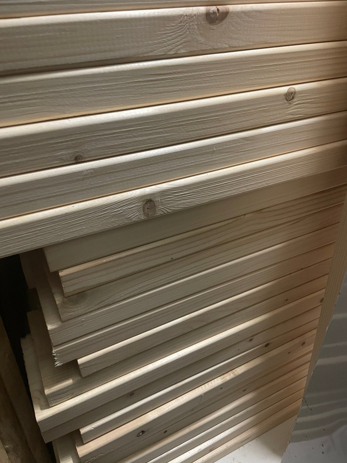 50 gladgeschaafde vuren planken €2 per stuk, Doe-het-zelf en Verbouw, Hout en Planken, 25 tot 50 mm, Nieuw, Ophalen of Verzenden