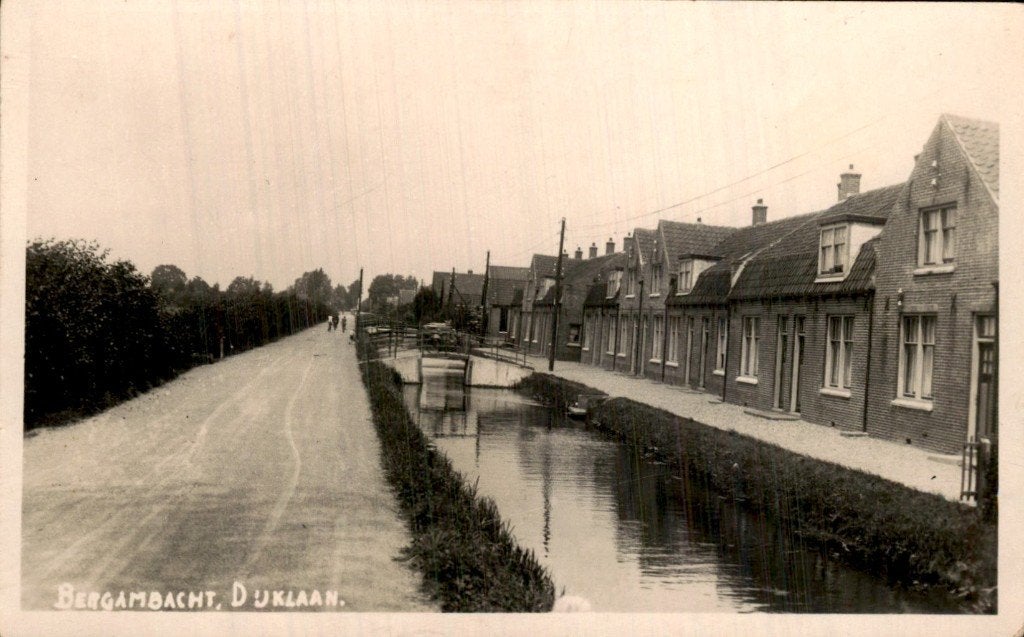 Bergambacht - Dijklaan - Fotokaart - 1925, Verzamelen, Ansichtkaarten | Nederland, Ophalen of Verzenden, 1920 tot 1940, Ongelopen