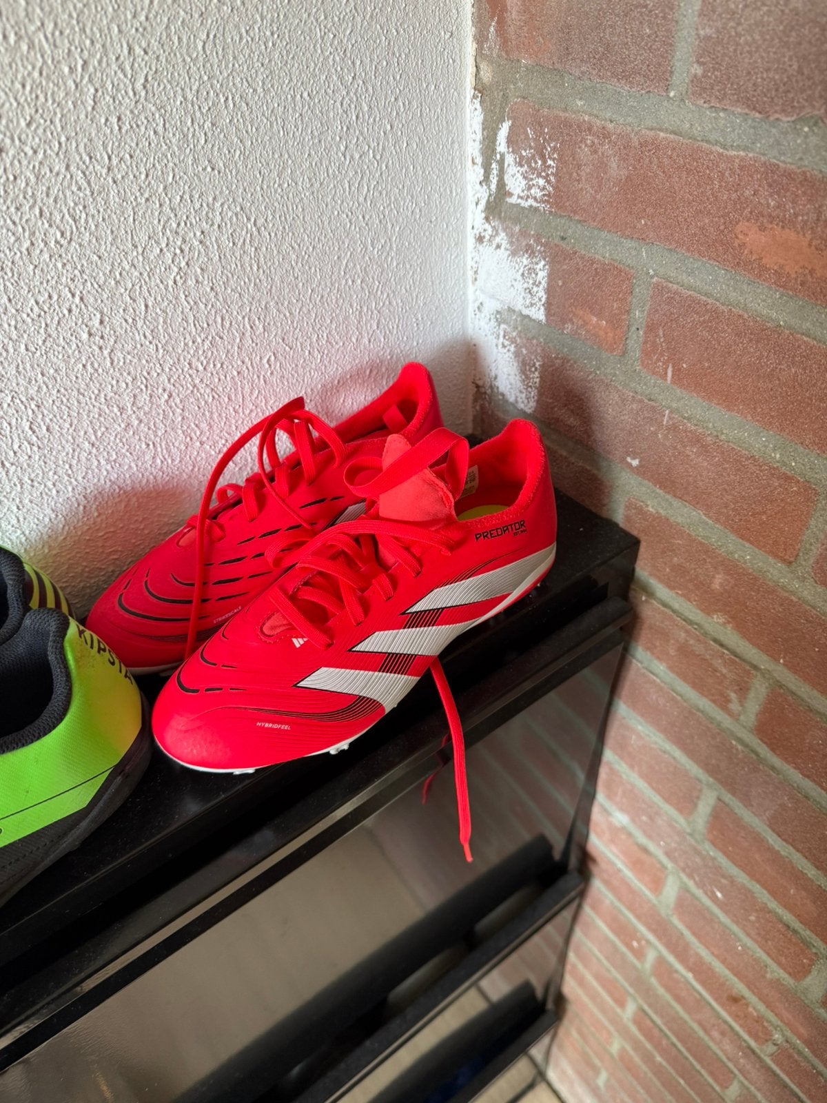 Adidas voetbalschoenen, Ophalen, Zo goed als nieuw, Schoenen