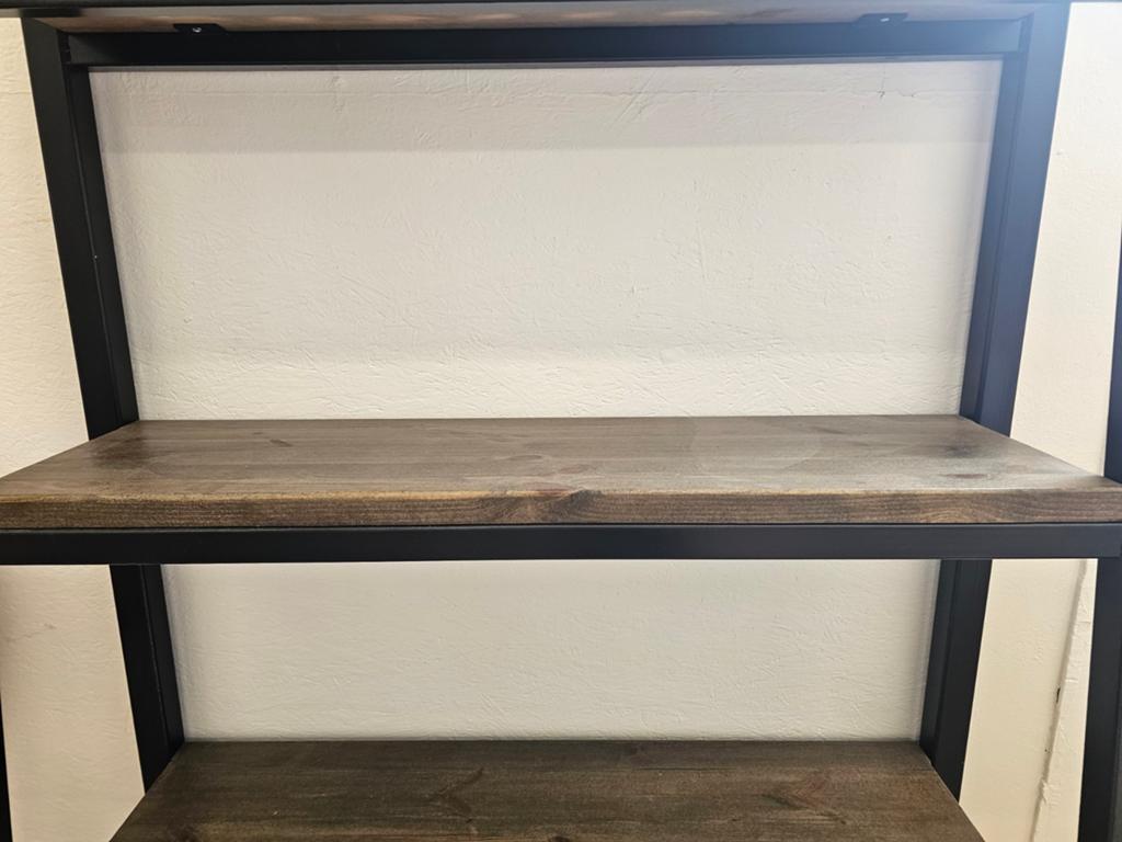 Industriële ladderkast, Zo goed als nieuw, Info@homefriesland.nl, Kelvinstraat 6 8912BA, Home Friesland