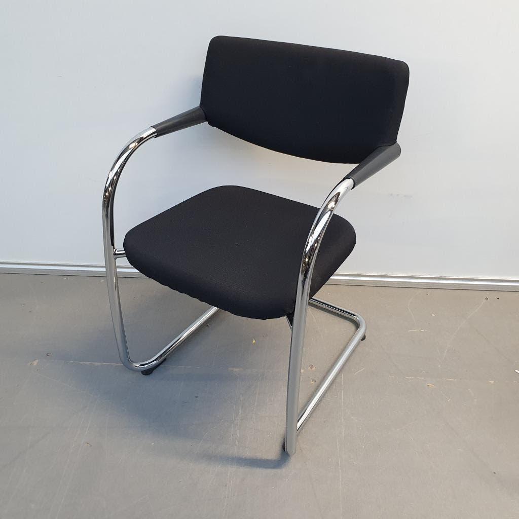 set 2x Vitra Visavis kantoorstoelen - zwarte stof, Huis en Inrichting, Stoelen, Ophalen, Gebruikt, Twee, Zwart