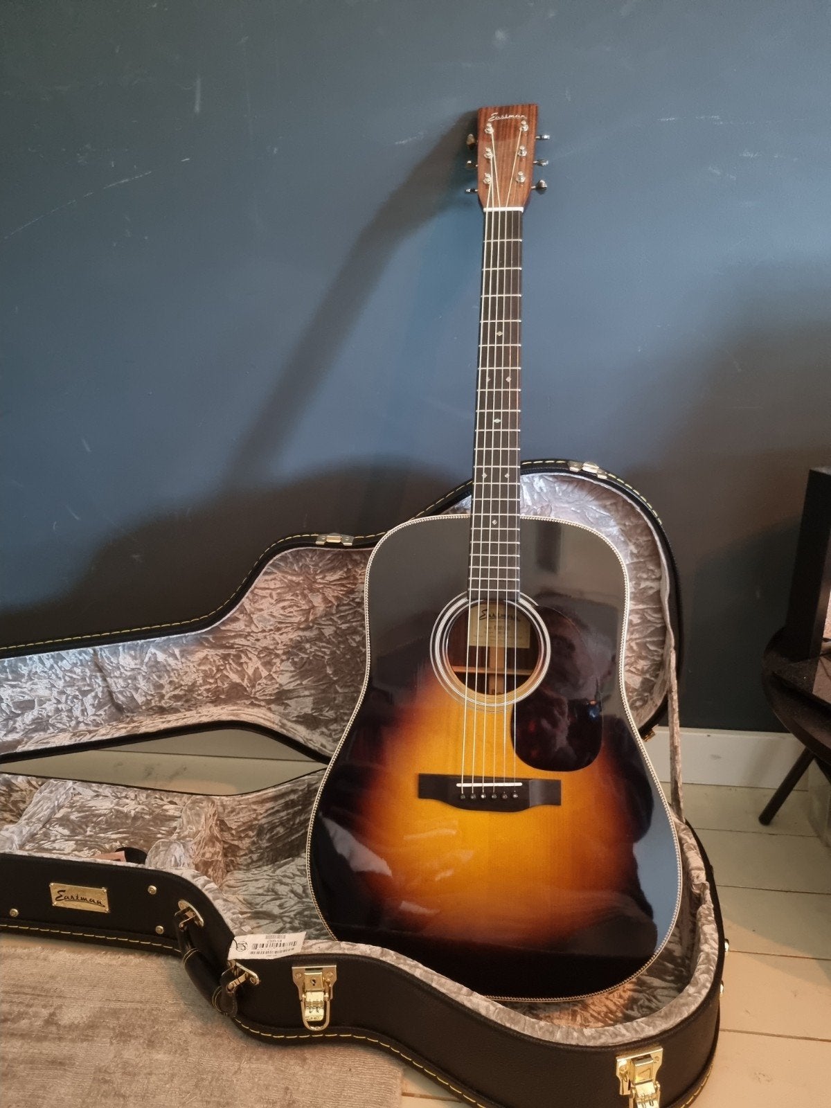 Eastman E20D-SB Dreadnought Gitaar met Koffer, Ophalen of Verzenden, Zo goed als nieuw, Western- of Steelstringgitaar, Met koffer