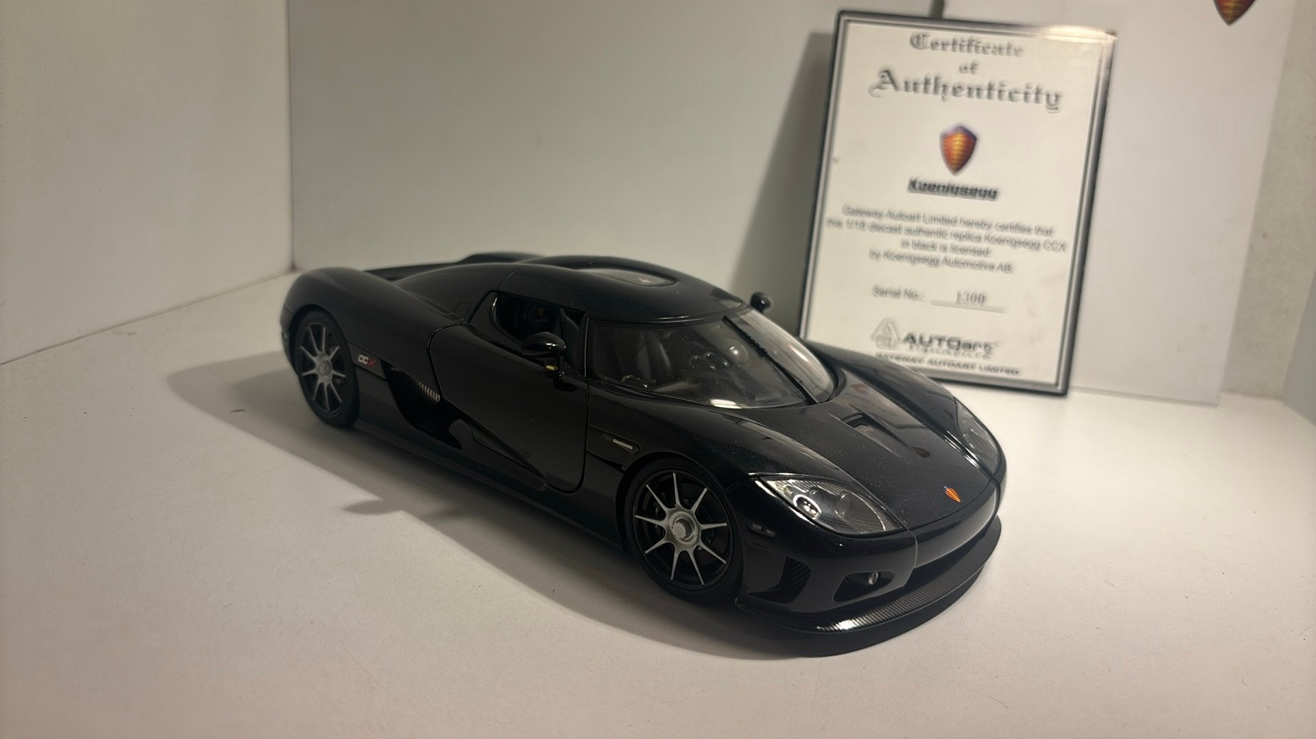 Koenigsegg ccx black autoart 1.18, Hobby en Vrije tijd, Modelauto's | 1:18, Ophalen of Verzenden, A, A, A