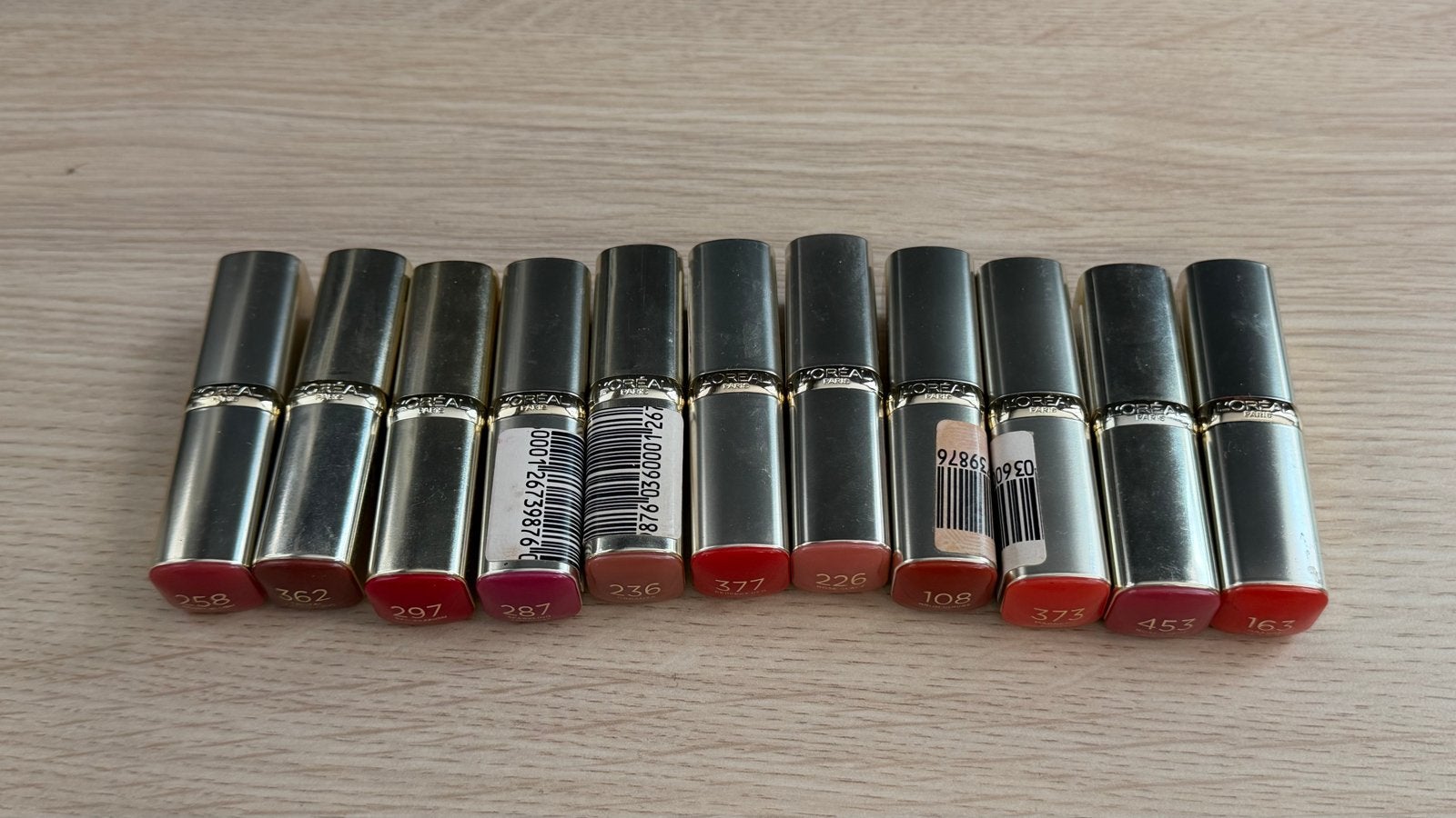 L'Oréal lipsticks - partij van 11 stuks, Gebruikt, Ophalen of Verzenden, Make-up, Overige kleuren