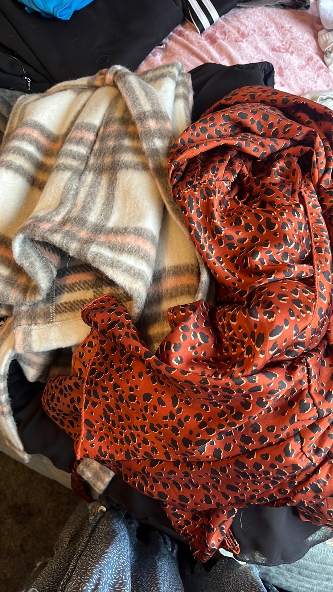 Zak dames kleding, Ophalen, Gedragen