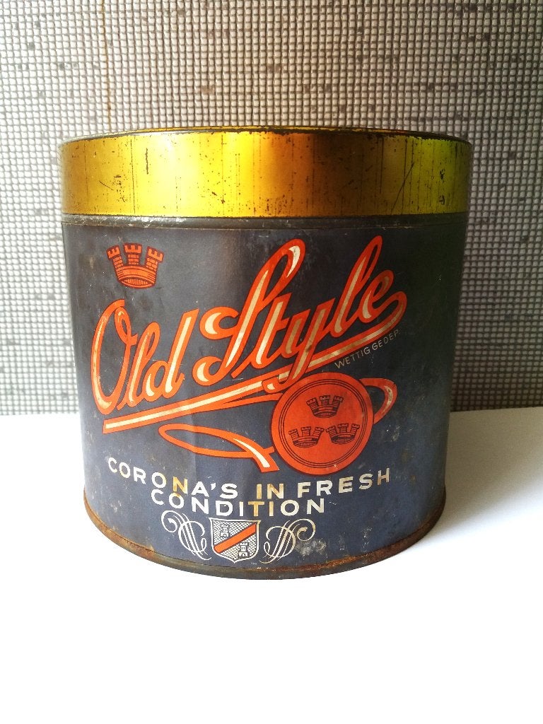 old style coronas in fresh condition 50 sigaren blik no 697, Ophalen of Verzenden, Gebruikt, Overige