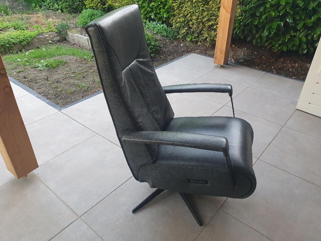 relax fauteuil, Ophalen, Zo goed als nieuw, Leer, 50 tot 75 cm