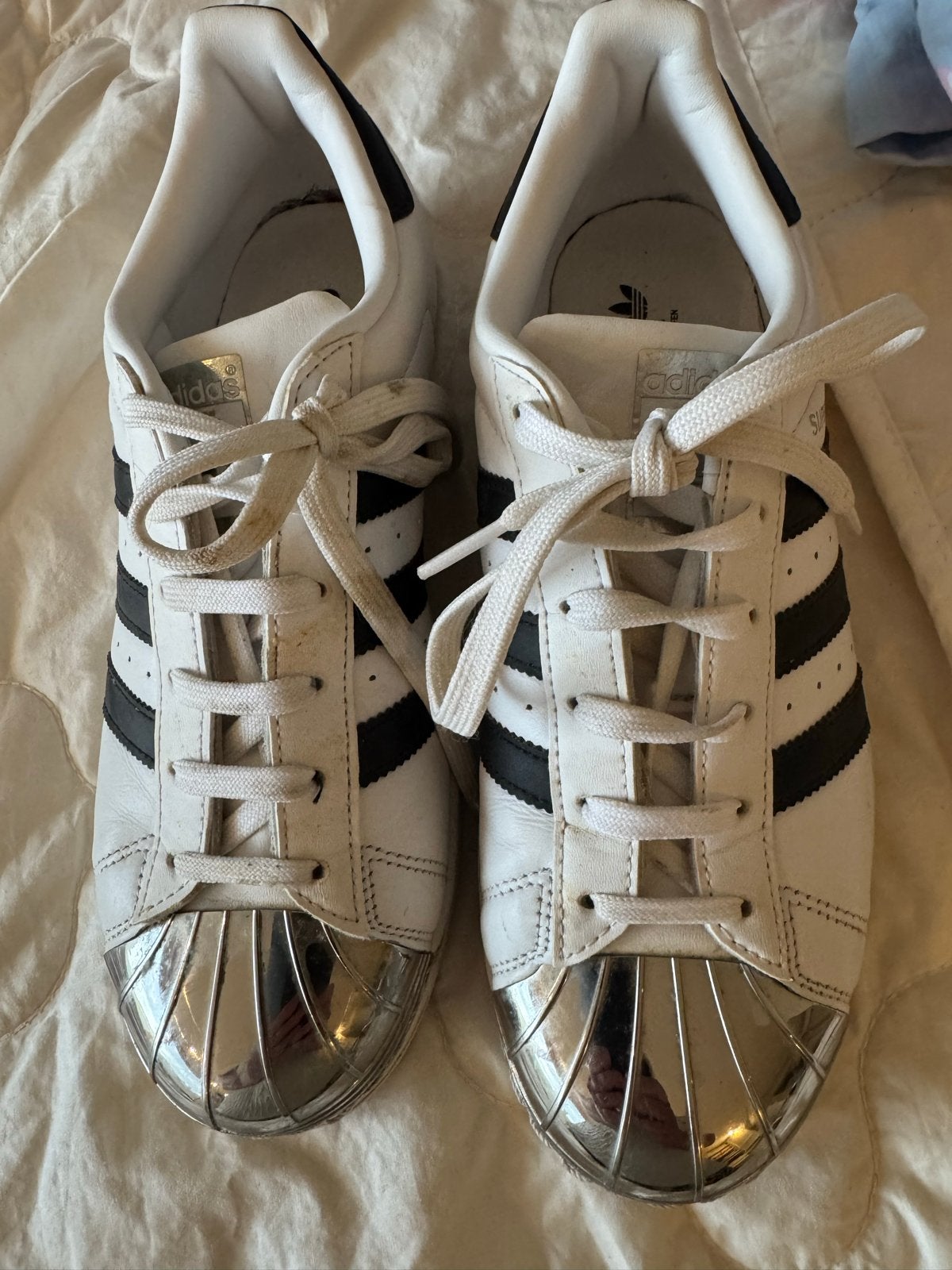 Adidas Superstar sneakers met metallic neus maat 39, Ophalen of Verzenden, Zo goed als nieuw, Wit, Sneakers of Gympen