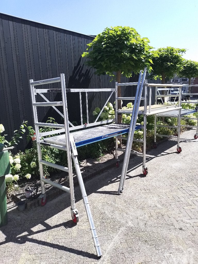 Steigers 6mtr lang Altrex 75x190cm smalle bouw/klussteiger, Ophalen, Gebruikt, Rolsteiger of Kamersteiger, 2 tot 5 meter
