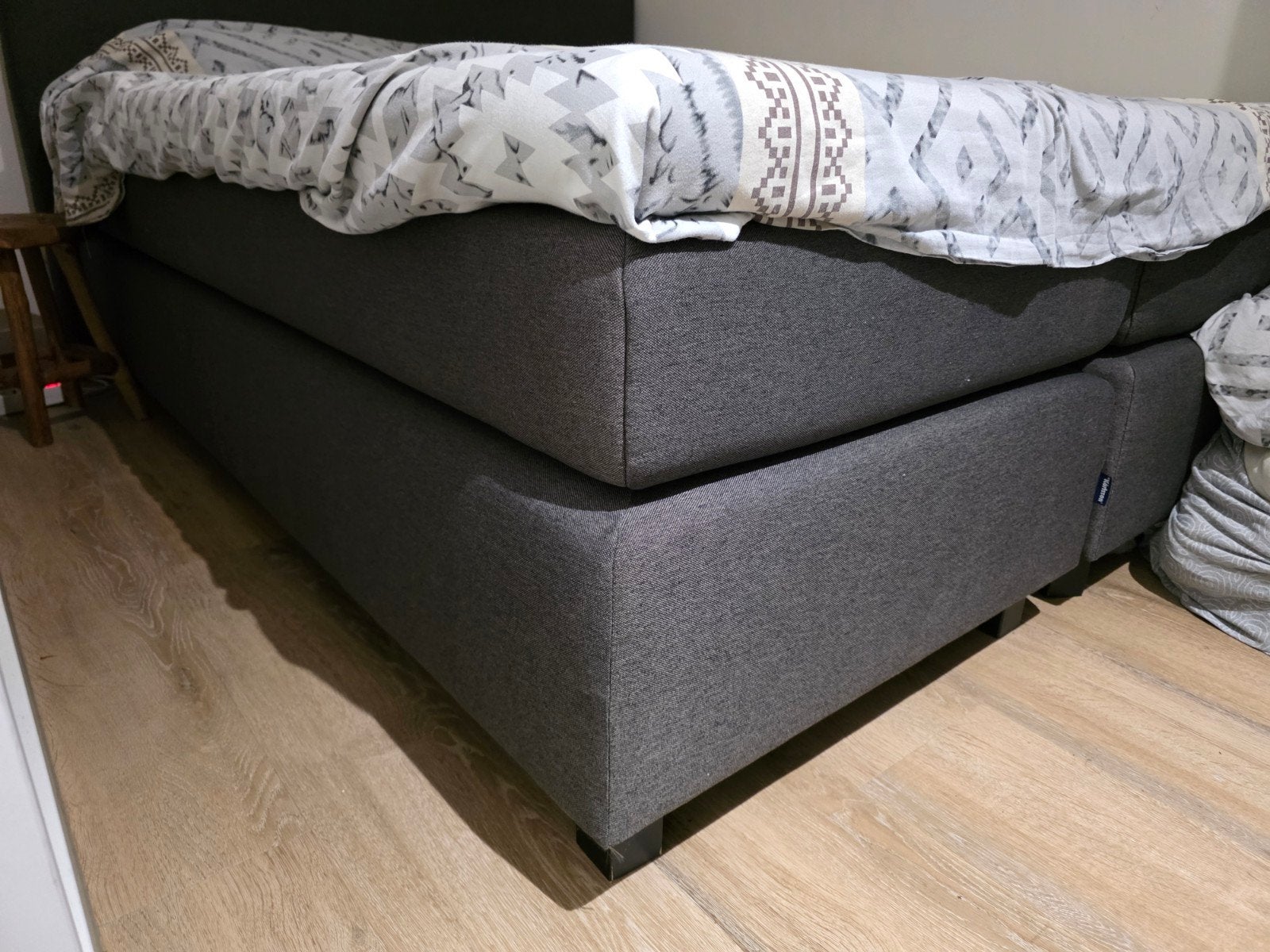Karlsson Tunn Boxspring 160x200 + Emma Diamond Topper, Ophalen, Tweepersoons, Zo goed als nieuw, 200 cm