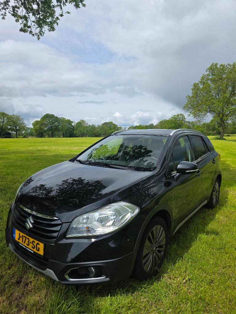 Suzuki SX4 S-Cross 1.6 Automaat | Zwart | 2017 | Hoge instap, Auto's, Automaat, Stof, 4 cilinders, 1165 kg