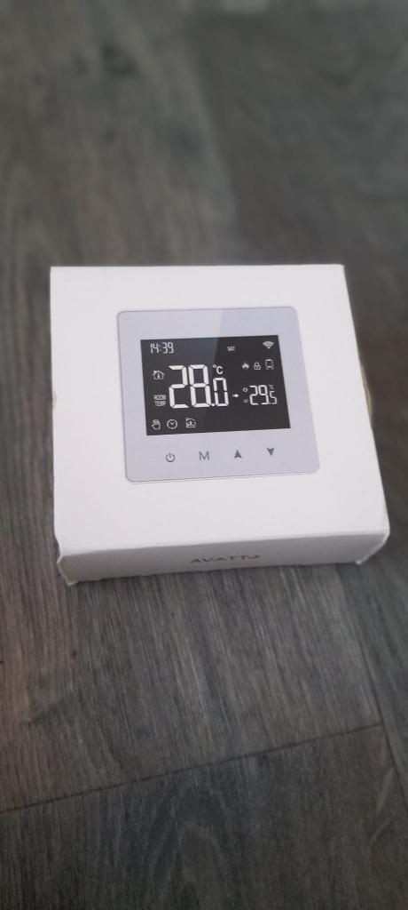 Slimme WiFi Thermostaat (Tuya / Smart Life) - Nieuw in Doos!, Doe-het-zelf en Verbouw, Thermostaten, Nieuw, Ophalen of Verzenden