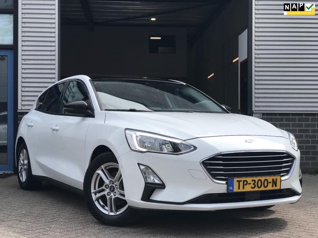 Ford Focus 1.0 EcoBoost B&O|Navi|PDC|Carplay|Camera, Auto's, Ford, 101 pk, Gebruikt, Euro 6, Wit