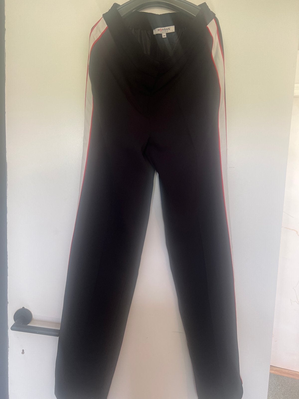 Morgan pantalon zwart met zijstrepen maat 38, Maat 38/40 (M), Zwart, Nieuw, Ophalen of Verzenden