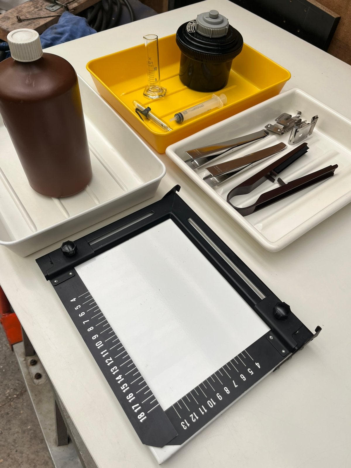 Film- en fotopapierontwikkelgereedschap, Ophalen, Gebruikt