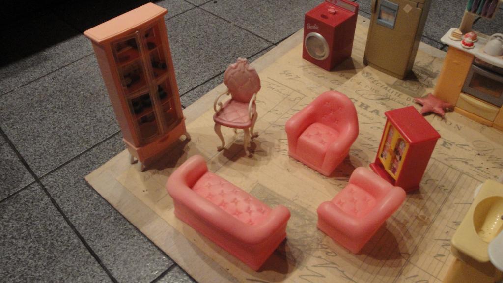 vintage poppenmeubeltjes zo leuk OPRUIMING, Ophalen of Verzenden