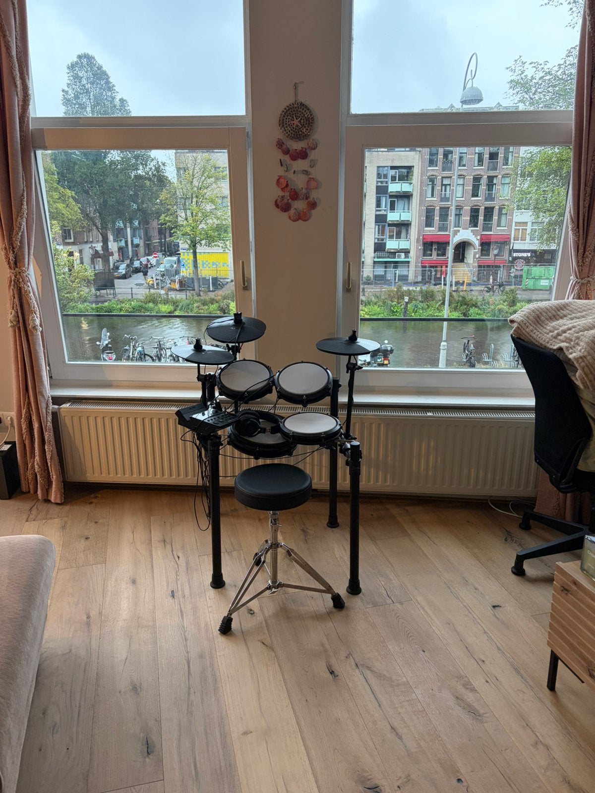 Alesis Nitro Max Kit Bundle Drum Foldable, Muziek en Instrumenten, Ophalen, Zo goed als nieuw, Overige merken