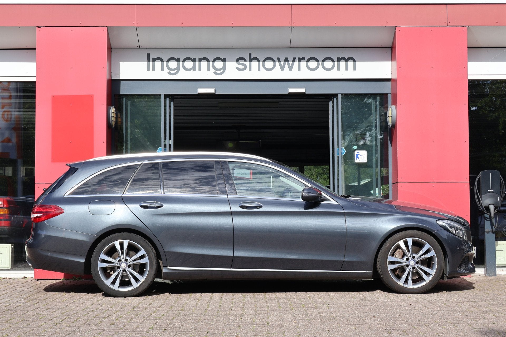 Mercedes-Benz C-Klasse Estate 400 4MATIC Edition 1 | 6-Cilin, Leder en Stof, 2996 cc, Vierwielaandrijving, 93 €/maand