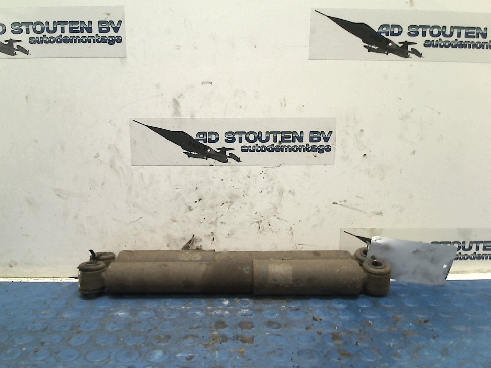 Schokbrekerset Achter Mercedes-Benz Vito (639.6) 2010, Gebruikt, Mercedes-Benz AG, Mercedes-Benz, Mercedesstraße 120, Stuttgart 70372, , Duitsland