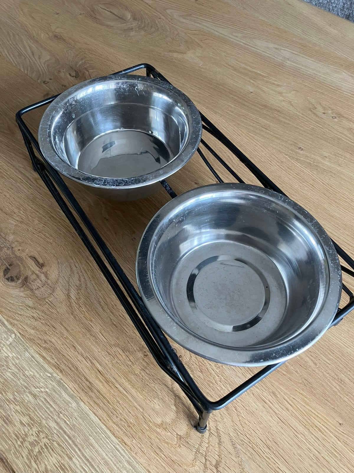 Honden voerschalen, in standaard, Ophalen, Gebruikt