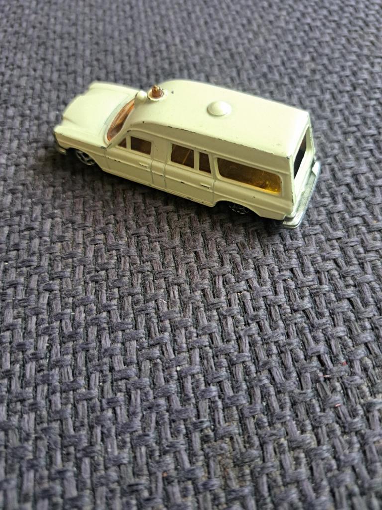 Norev mini jet model mercedes ambulance, France, Gebruikt, Auto, N.b