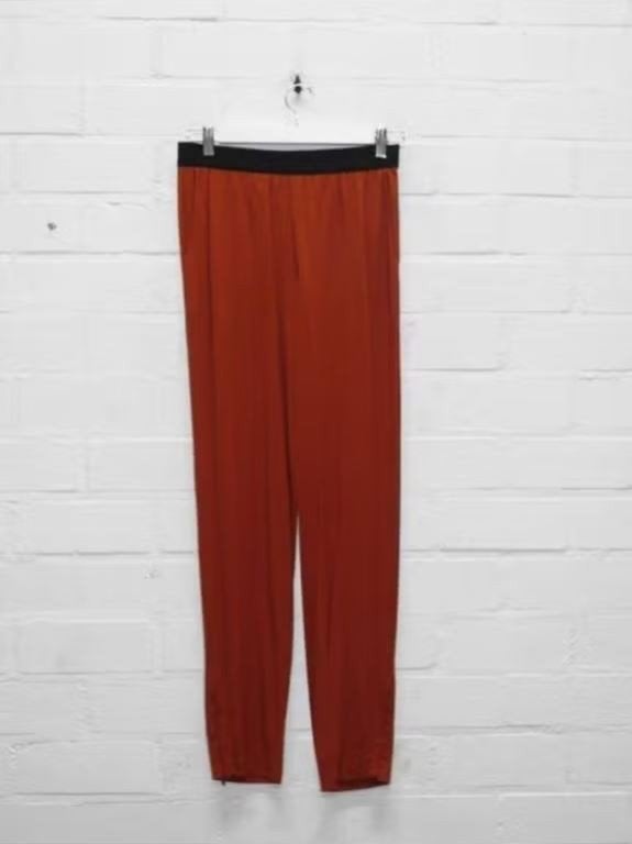 By Malene Birger - Brick rode broek maat M - Nieuw €190, Maat 38/40 (M), Nieuw, Ophalen of Verzenden, By Malene Birger