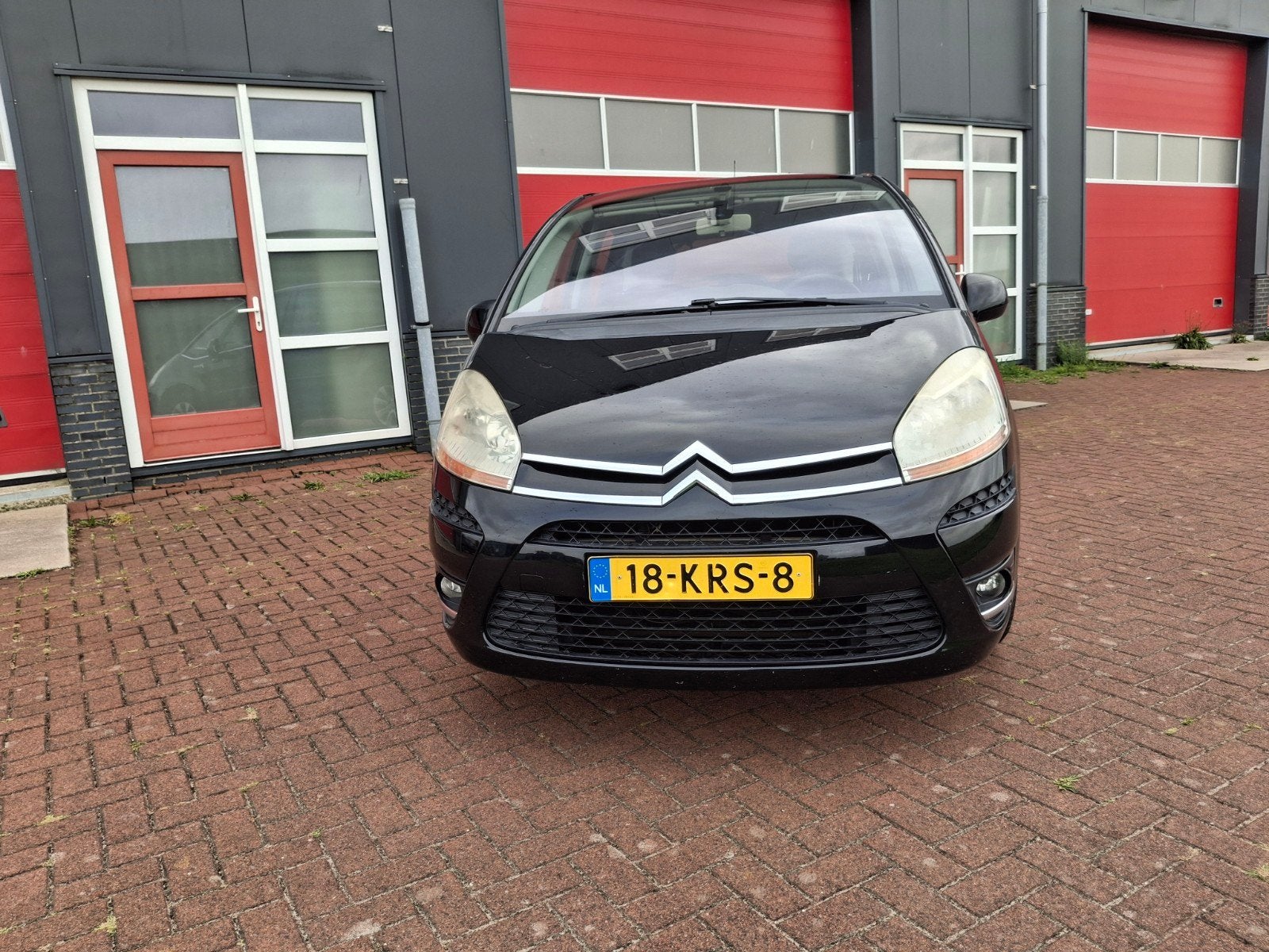 Citroën C4 1.6 VTI 2010 Zwart kmstand 179198 nap, Auto's, Voorwielaandrijving, 4 cilinders, Zwart, Handgeschakeld