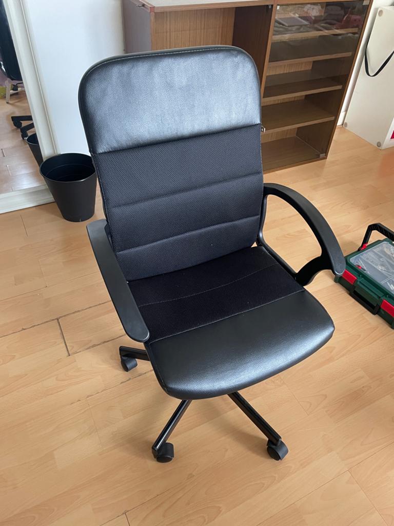Swivel desk chair, Huis en Inrichting, Bureaustoelen, Ophalen, Gebruikt, Zwart, Bureaustoel