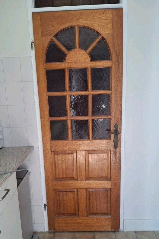 Houten binnendeur met glas en boog, Ophalen