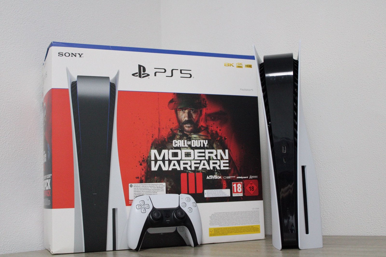 PlayStation 5 885GB 8K Disc Editie+ 1 Controller + 8 Spellen, Spelcomputers en Games, Spelcomputers | Sony PlayStation 5, Ophalen of Verzenden