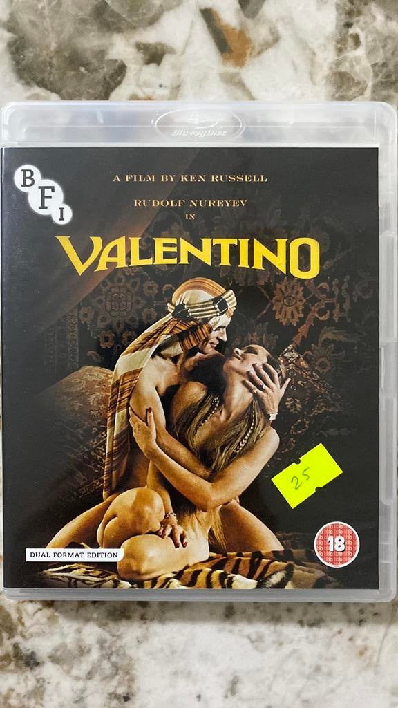 Valentino blu ray, Ophalen of Verzenden, Zo goed als nieuw, Documentaire en Educatief