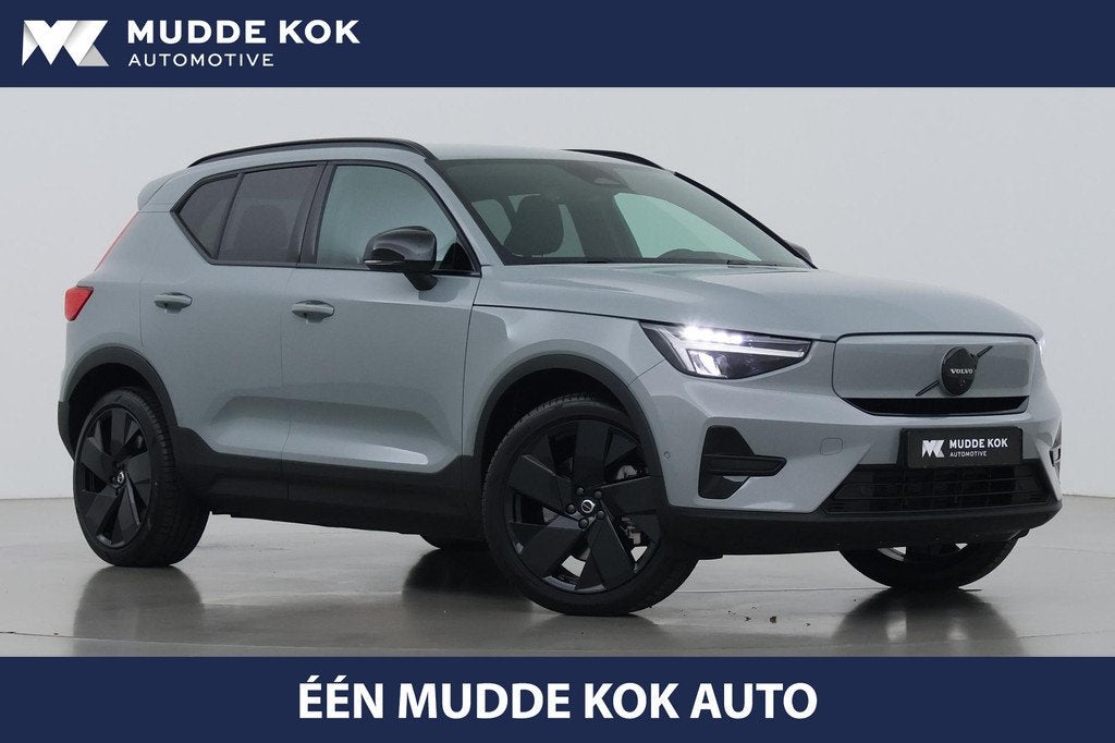 Volvo EX40 Twin Motor Plus Black Edition 82 kWh | 409 PK! |, Auto's, Volvo, Automaat, Stof, Gebruikt, 82 kWh